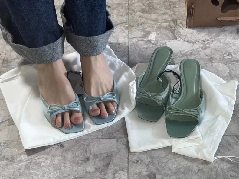 Nanise Bow Sandals in Green